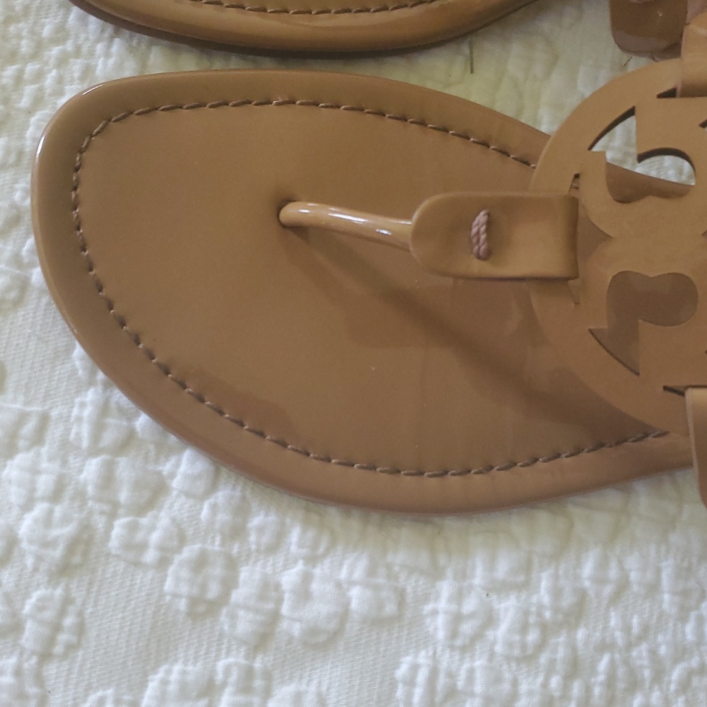 TORY BURCH MILLER SANDALS /SIZE:10 /COLOR:TAN /SHINY - Picture 6 of 14
